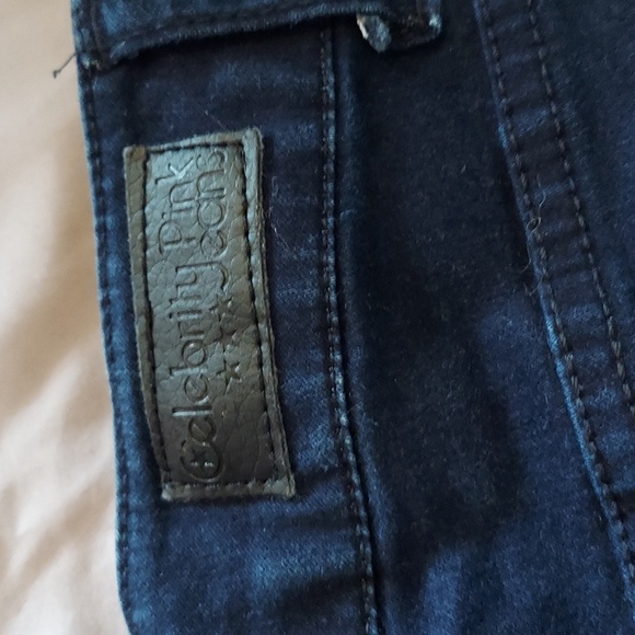Free with the purchase of 2 other items. Y2K low rise dark wash shorts size 3 - Picture 4 of 5